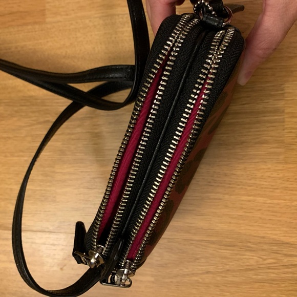 Small pink and black leopard Coach bag - Picture 7 of 9